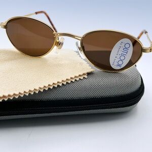 OUTLOOK by Bausch & Lomb Slim Retro Oval Frame Sunglasses Gold-Tone NWT w Case